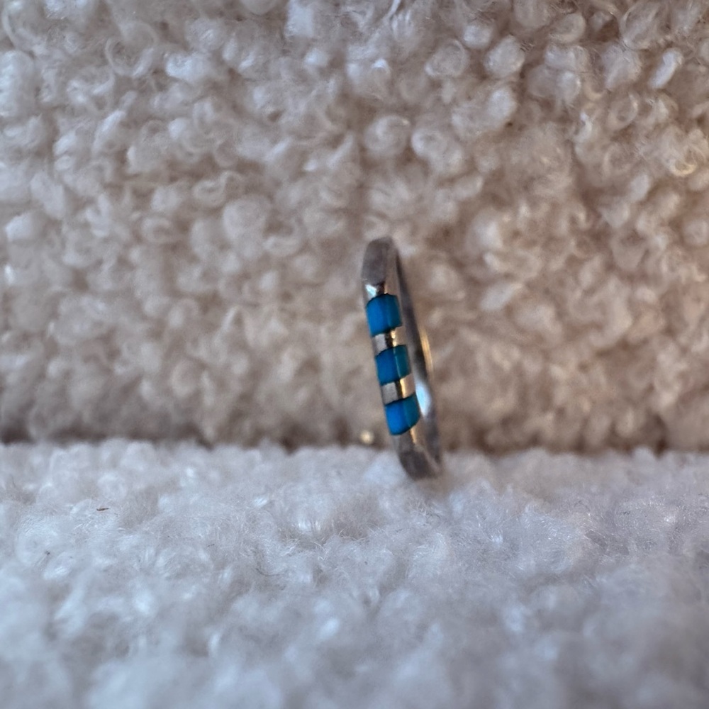Vintage Sterling Silver with Turquoise Inlay Ring - Picture 7 of 7